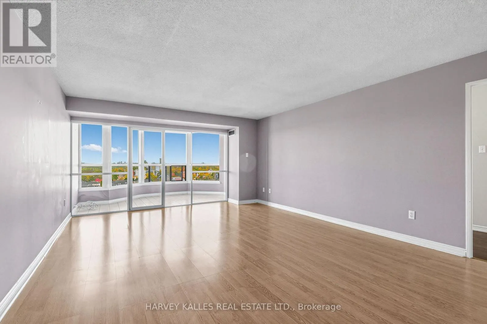 1206 - 1 CLARK AVENUE W