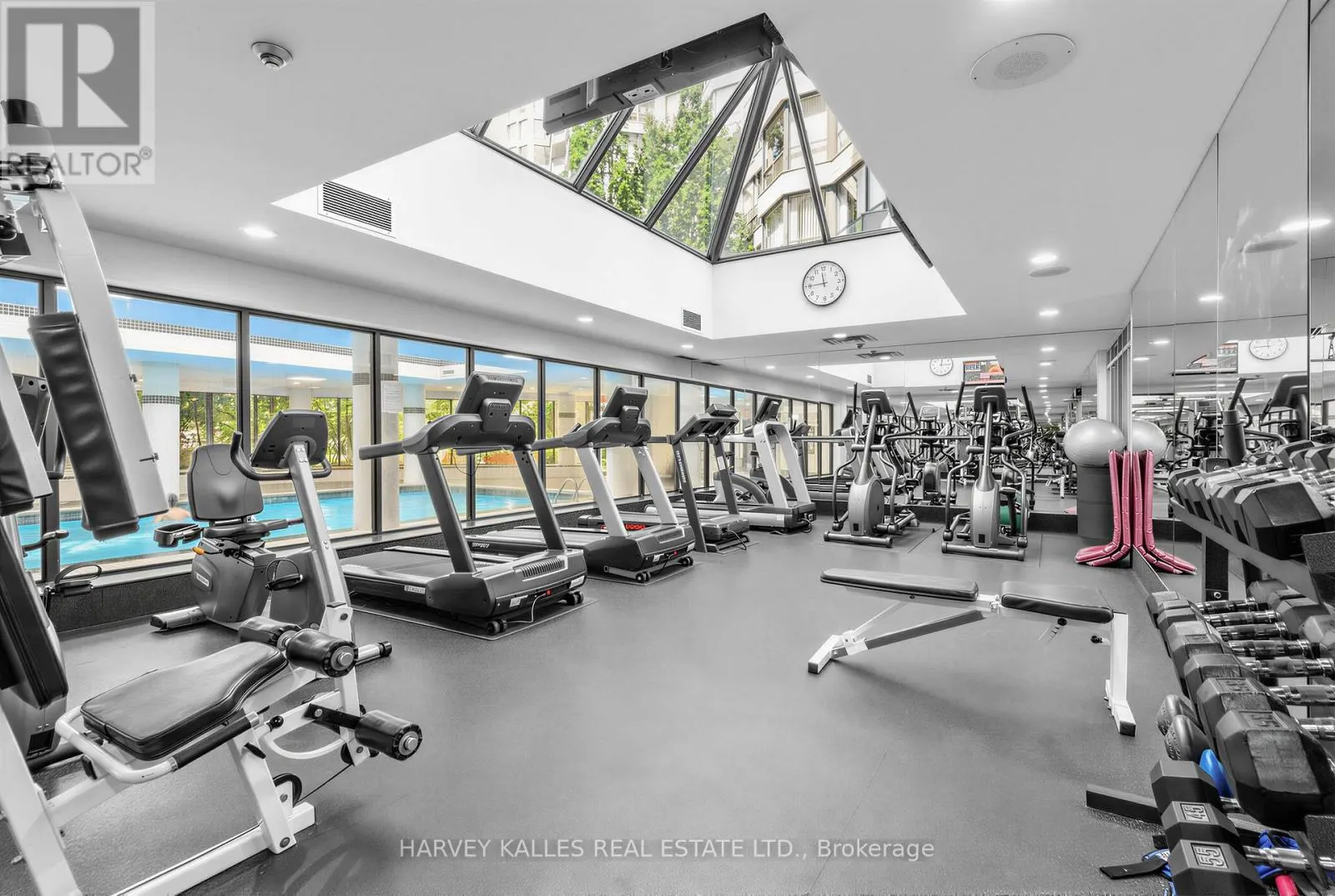 1206 - 1 CLARK AVENUE W