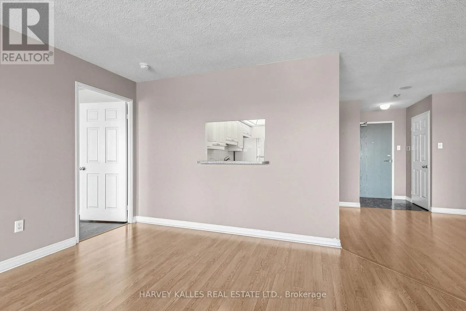 1206 - 1 CLARK AVENUE W