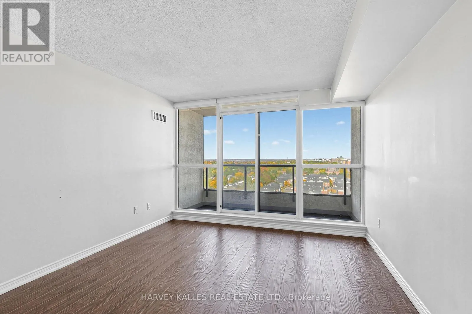 1206 - 1 CLARK AVENUE W