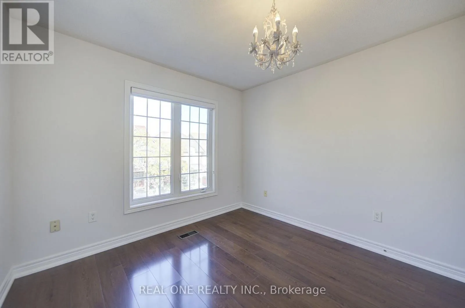 39 BALSAMWOOD ROAD