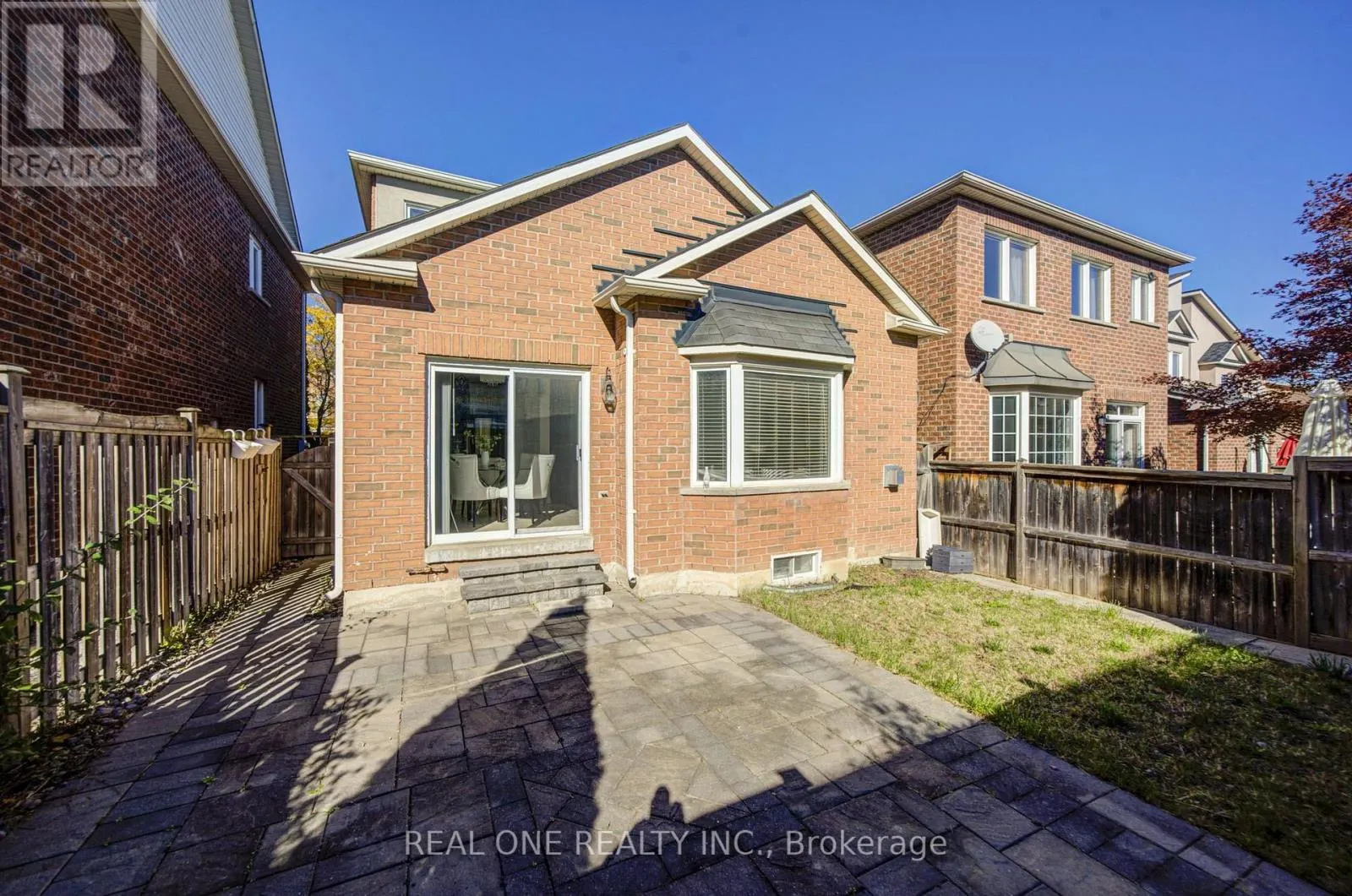 39 BALSAMWOOD ROAD