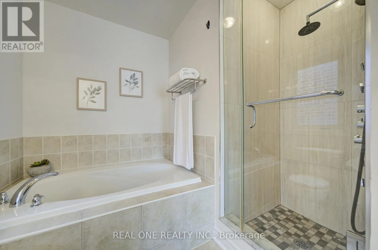 39 BALSAMWOOD ROAD