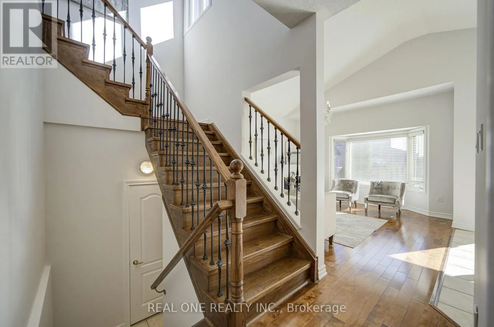 39 BALSAMWOOD ROAD