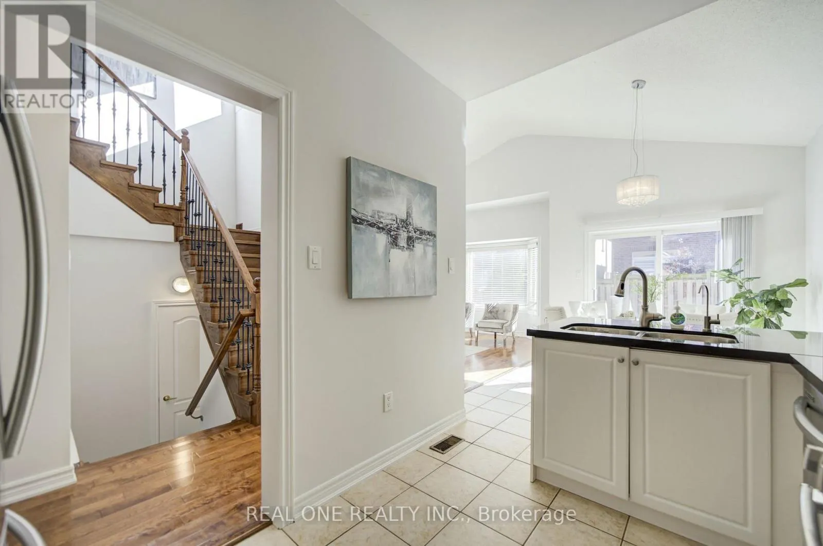 39 BALSAMWOOD ROAD
