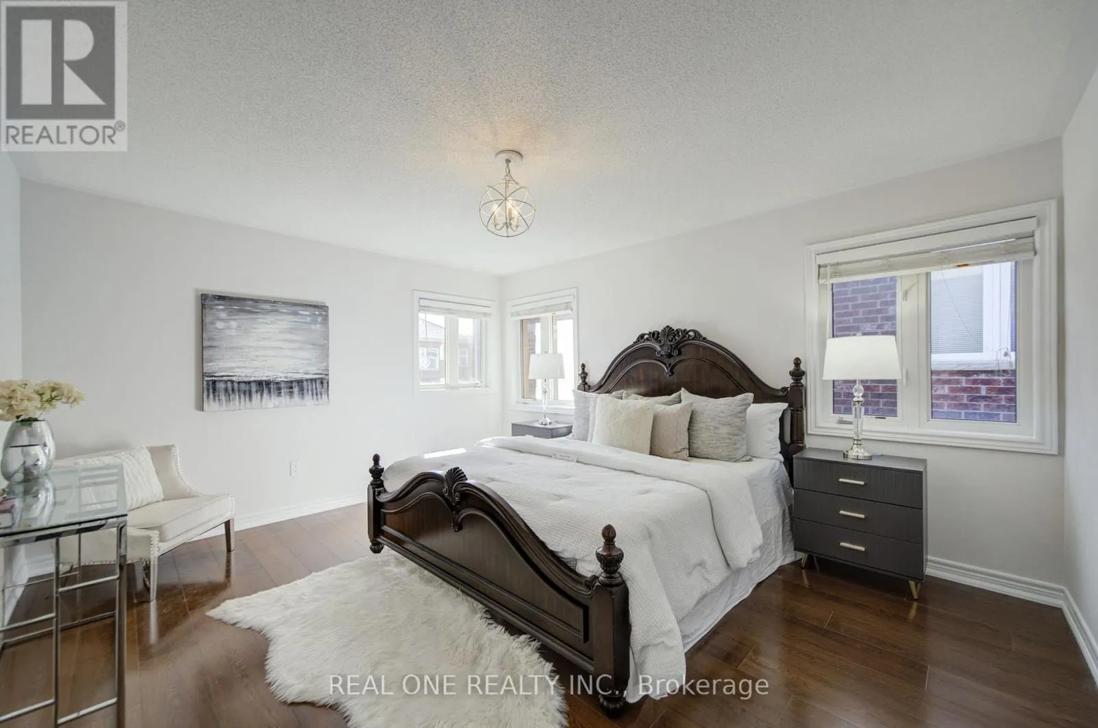 39 BALSAMWOOD ROAD