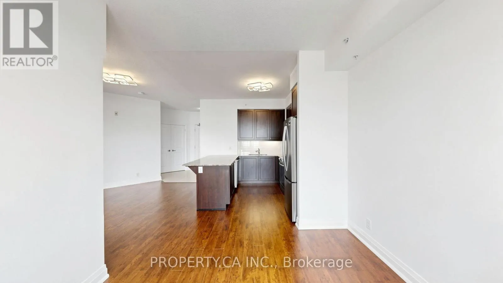 516 - 24 WOODSTREAM BOULEVARD