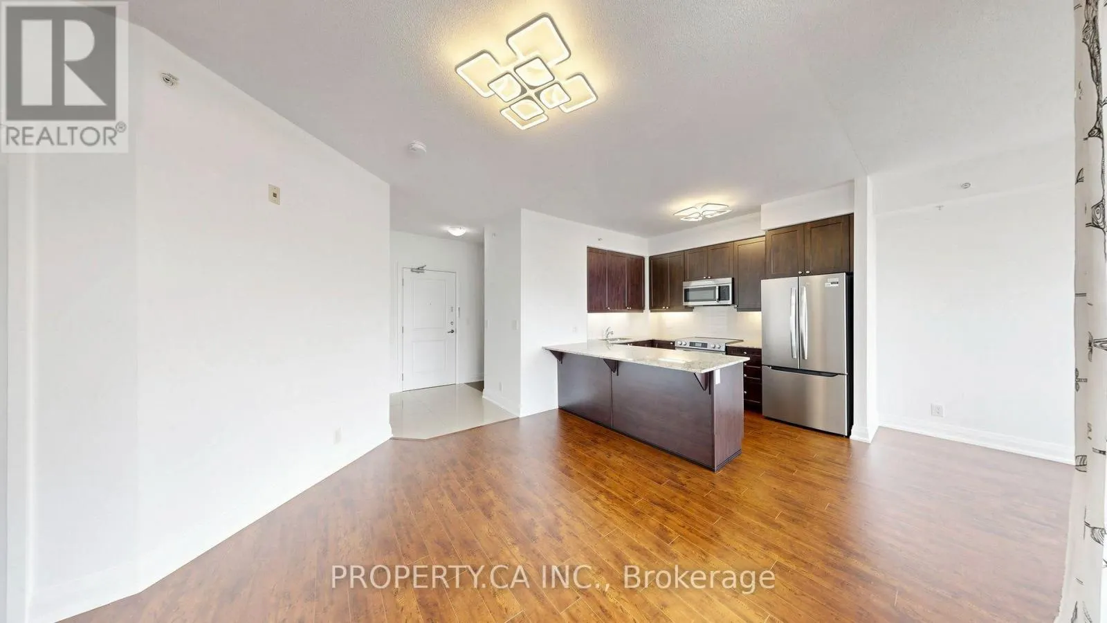 516 - 24 WOODSTREAM BOULEVARD