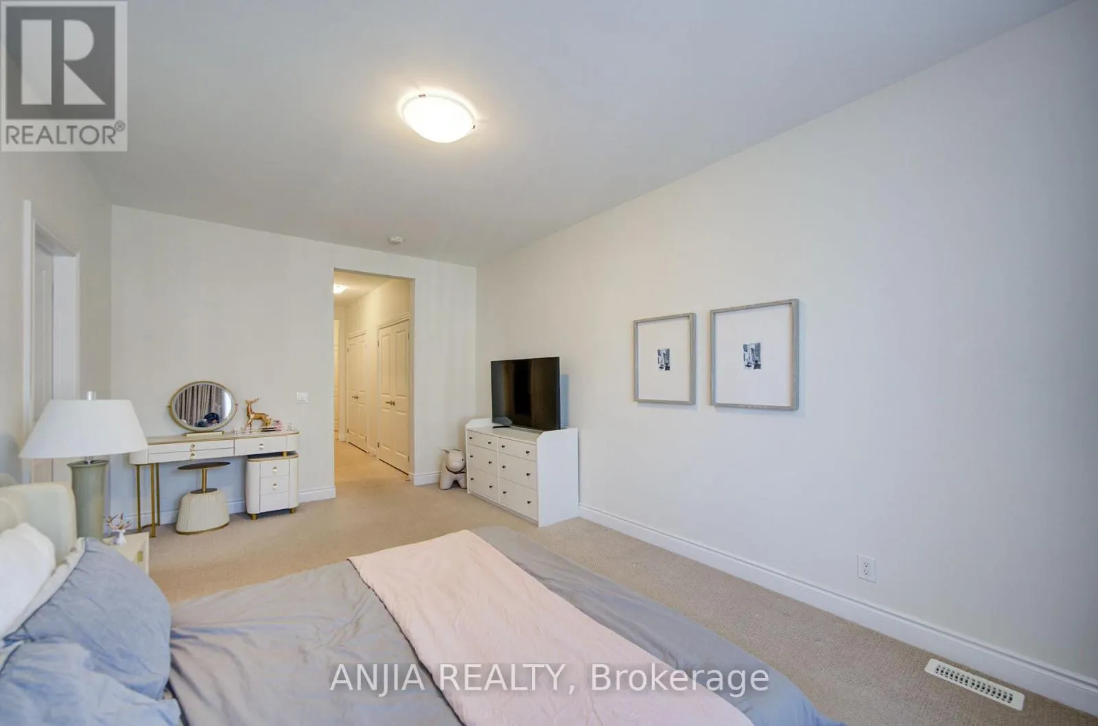 107 GUARDHOUSE CRESCENT