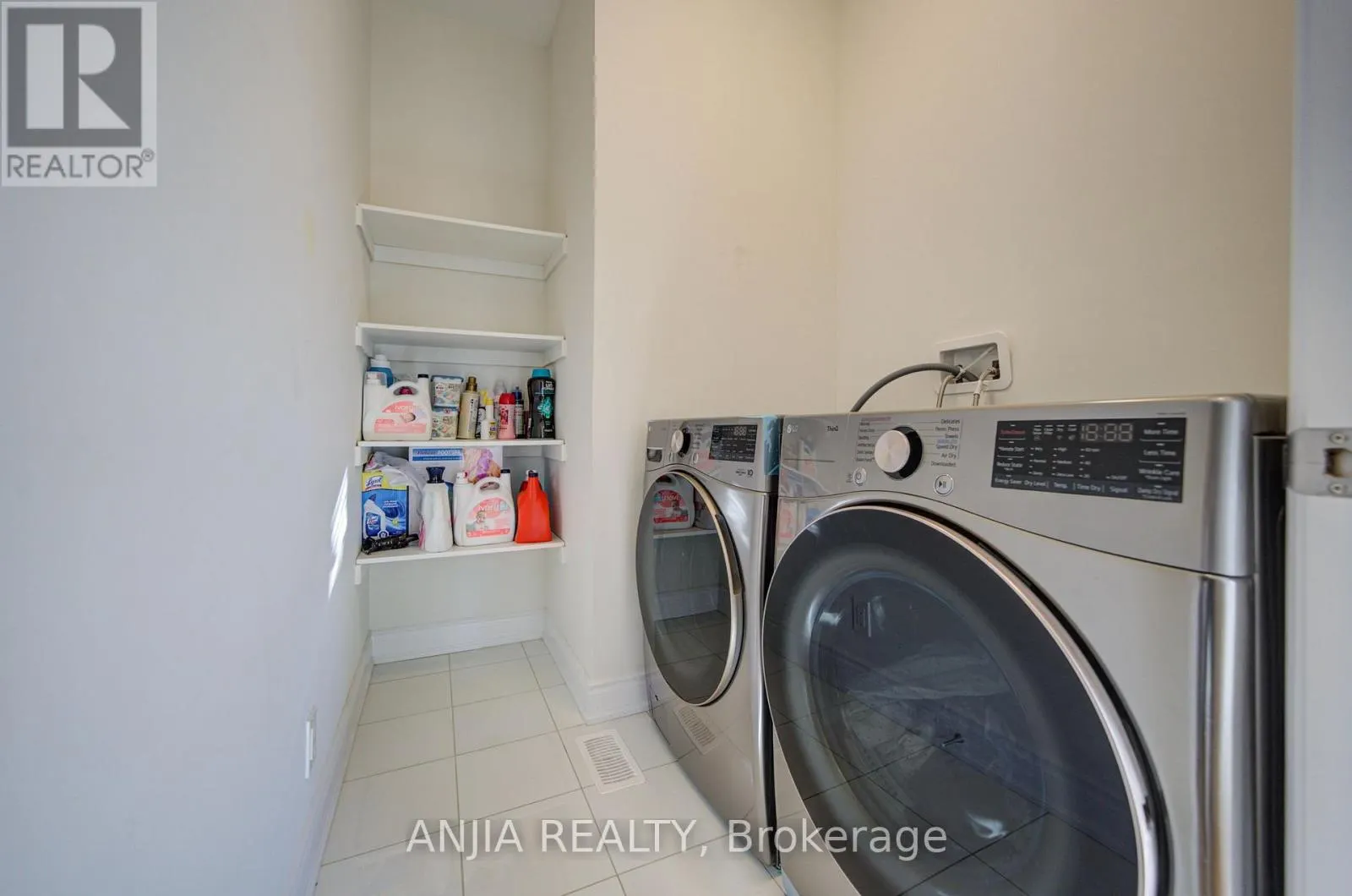 107 GUARDHOUSE CRESCENT