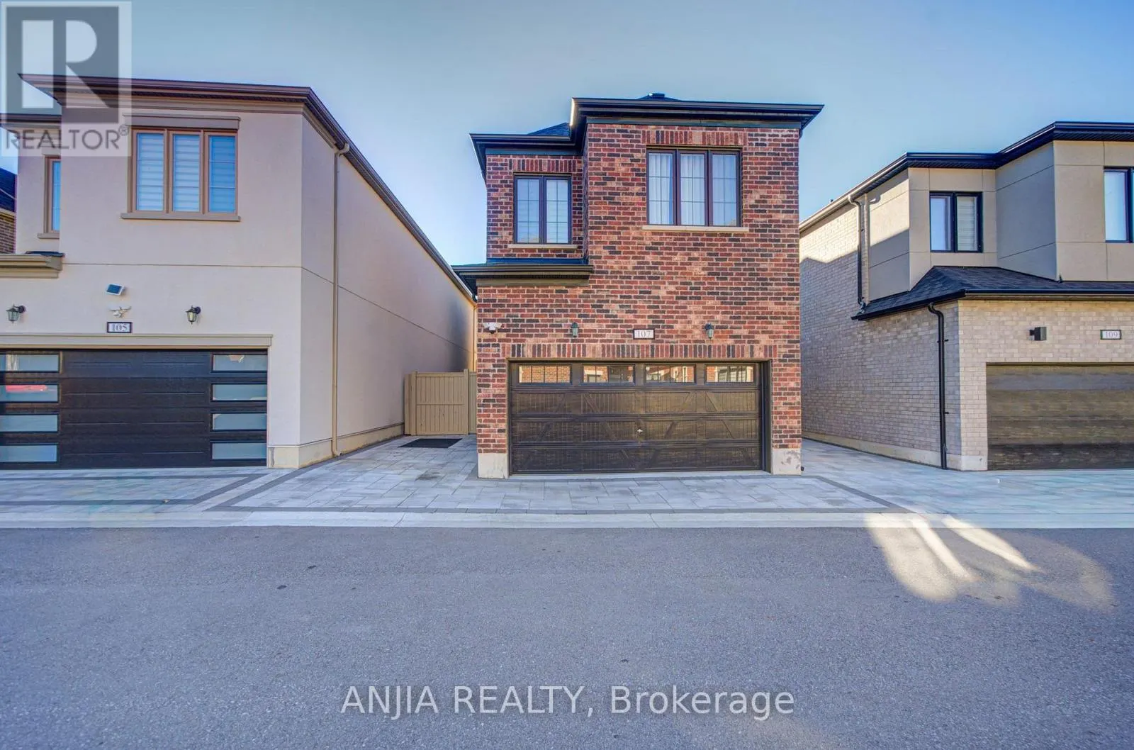 107 GUARDHOUSE CRESCENT