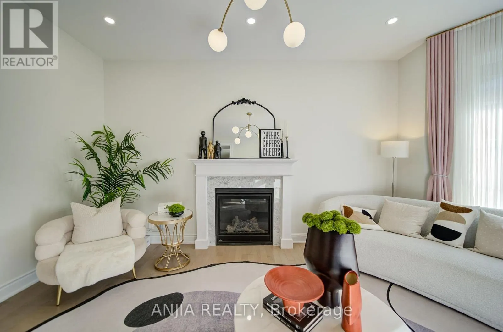 107 GUARDHOUSE CRESCENT