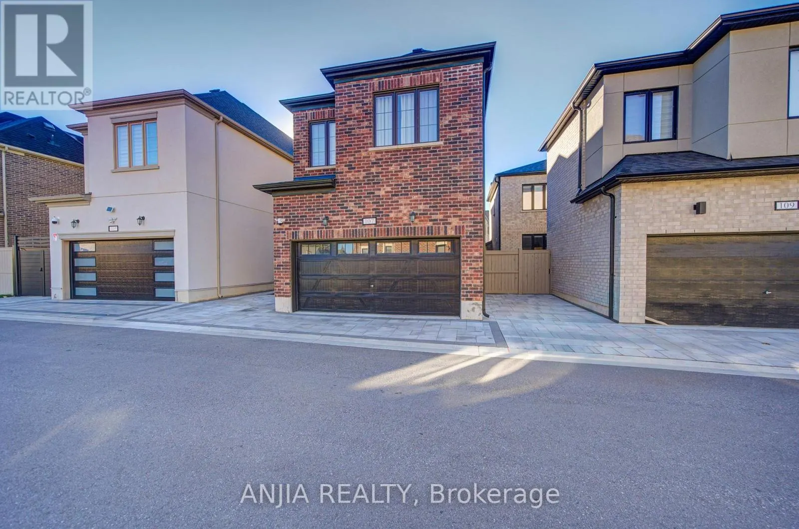 107 GUARDHOUSE CRESCENT