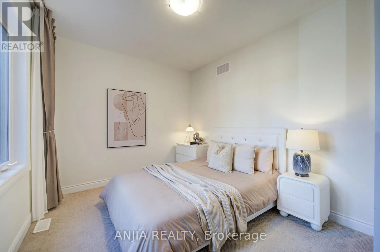 107 GUARDHOUSE CRESCENT