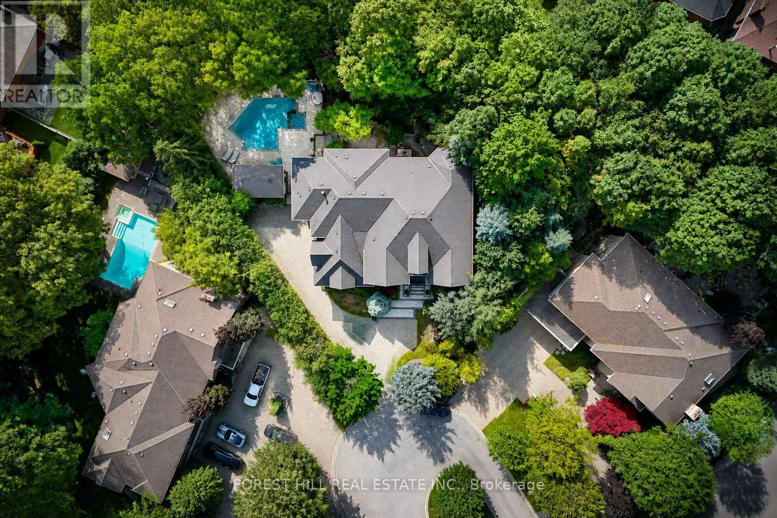 160 RENAISSANCE COURT