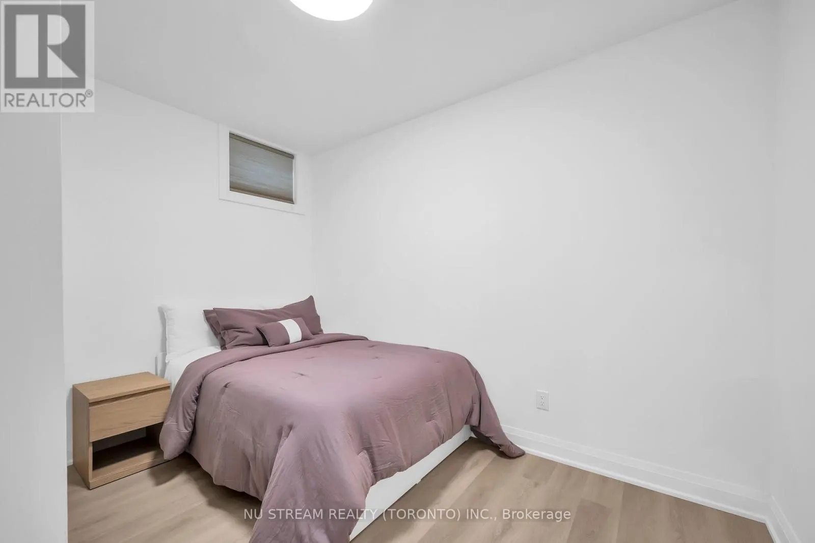 LOWER - 323 WINNIFRED DRIVE