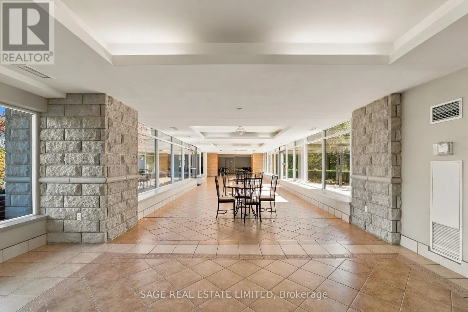 309 - 2502 RUTHERFORD ROAD