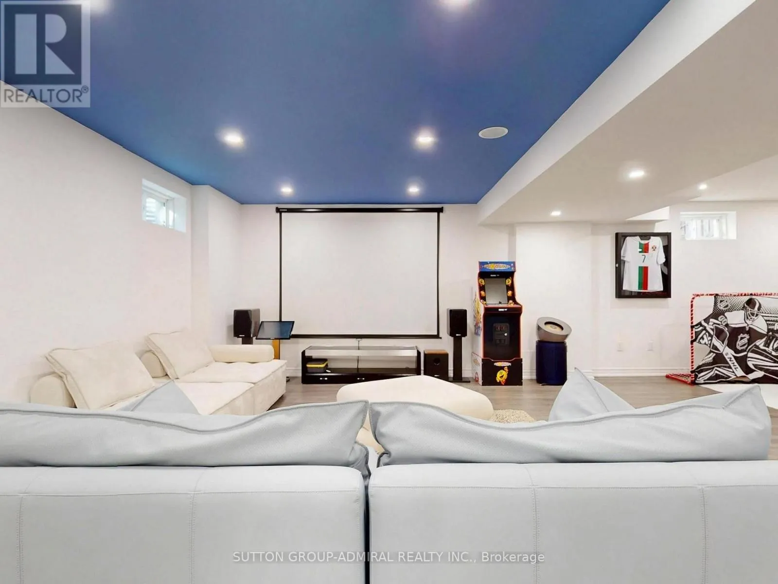 108 BALDRY AVENUE