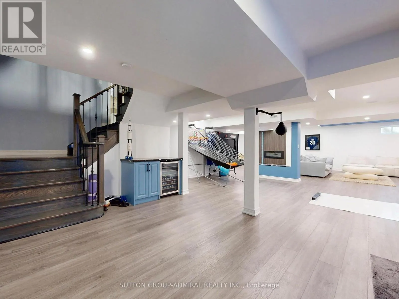 108 BALDRY AVENUE