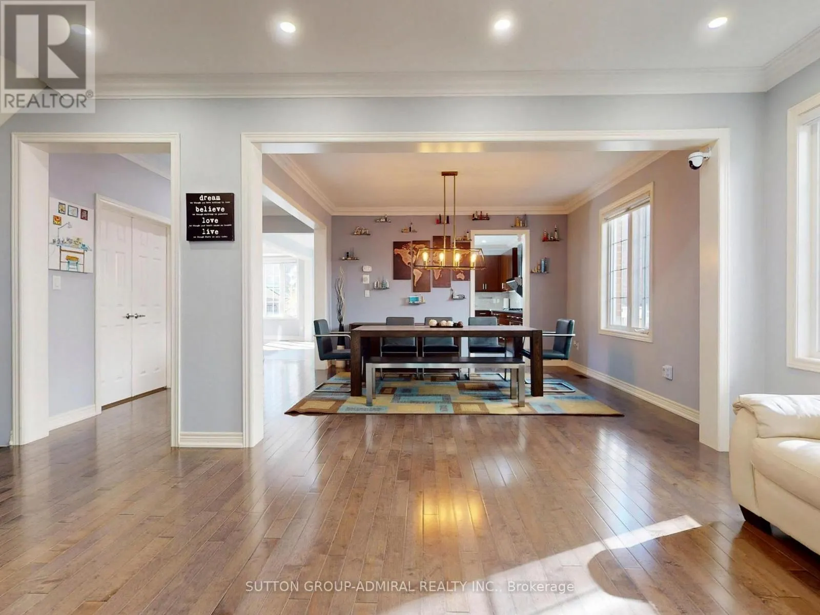 108 BALDRY AVENUE