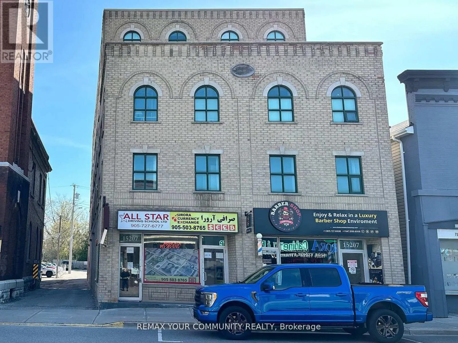 305 - 15207 YONGE STREET