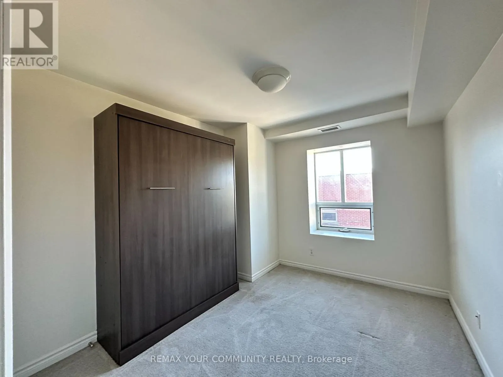 305 - 15207 YONGE STREET