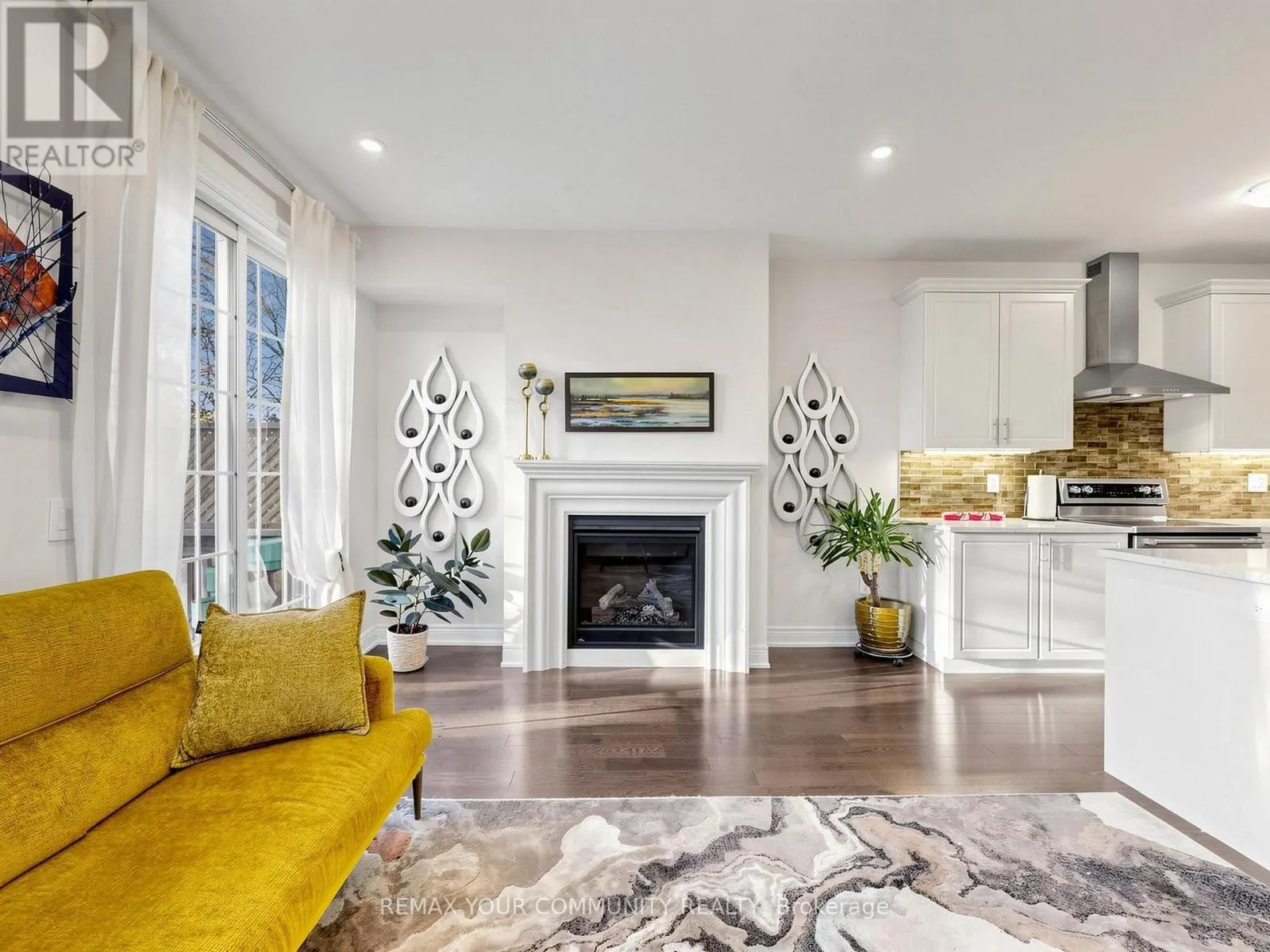 96 DRIZZEL CRESCENT