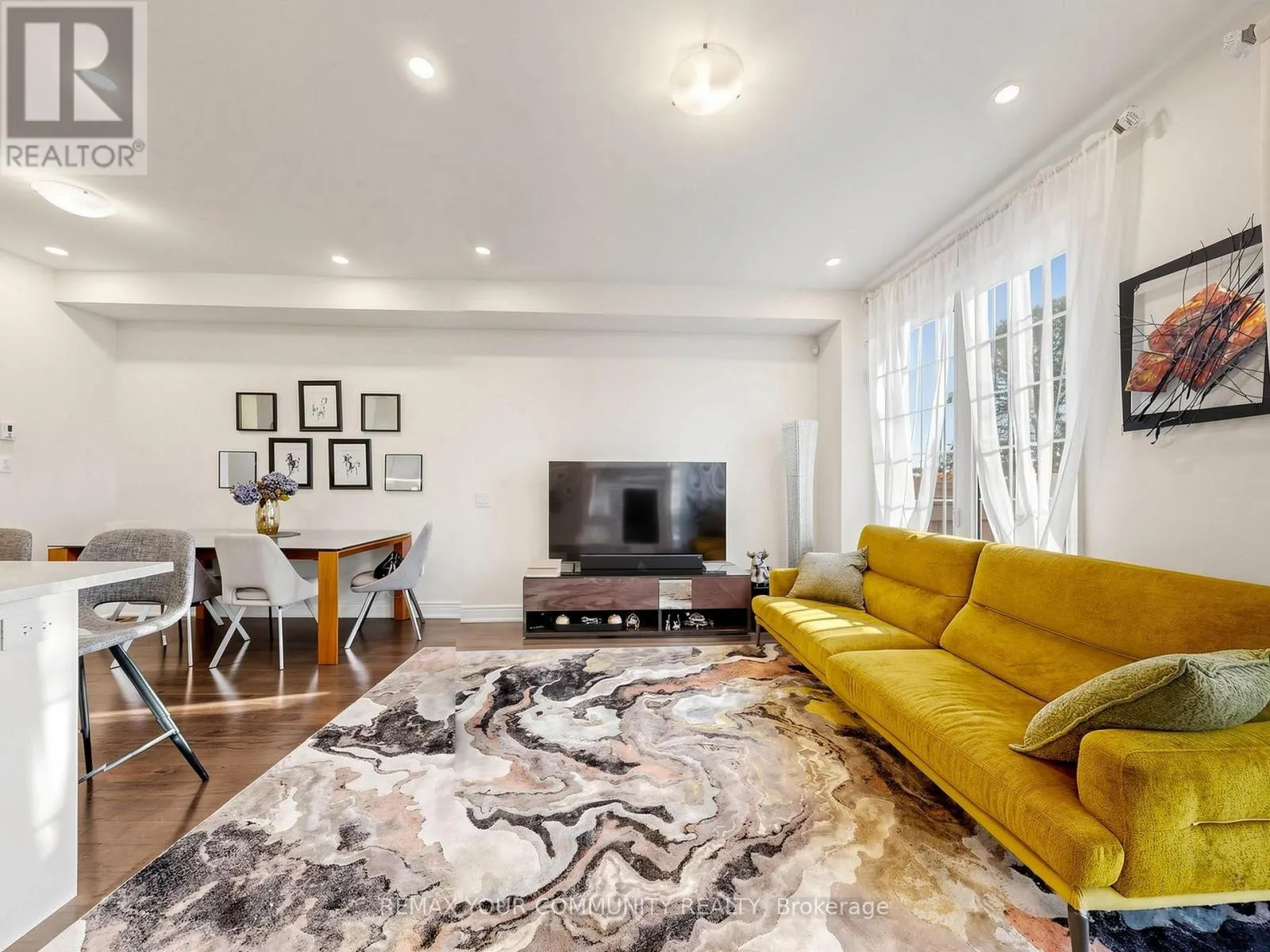 96 DRIZZEL CRESCENT