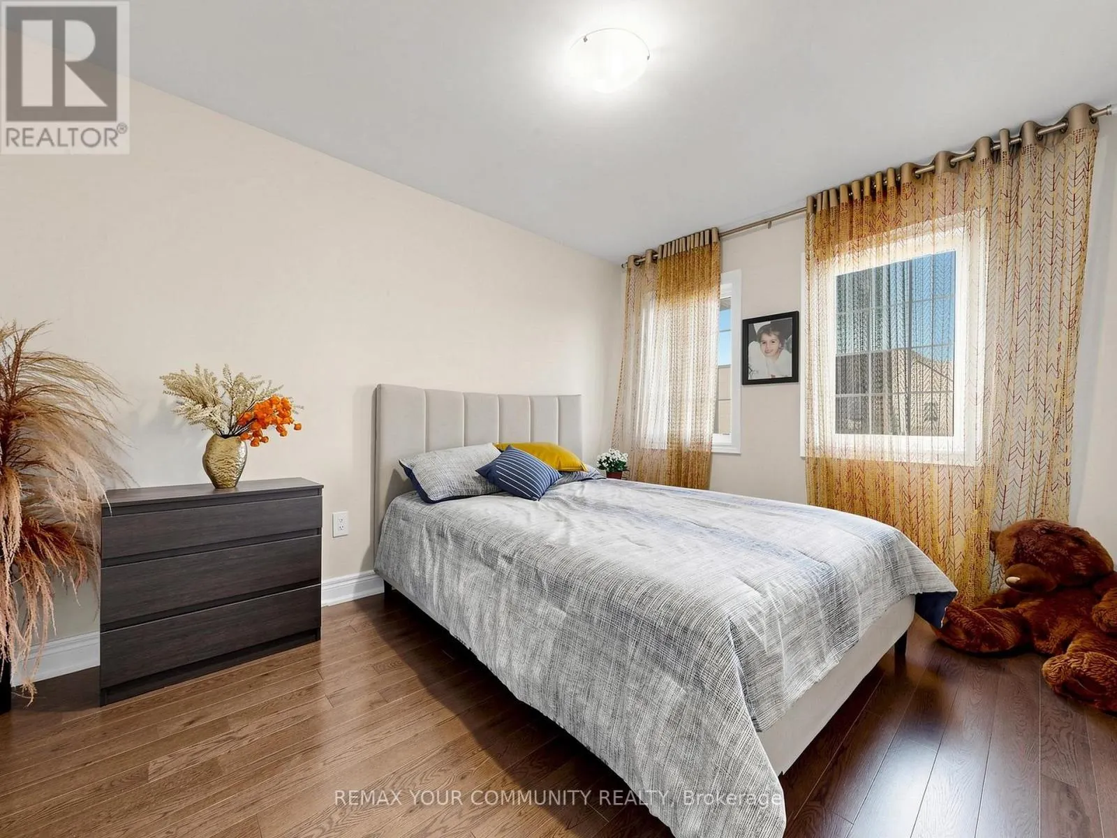 96 DRIZZEL CRESCENT