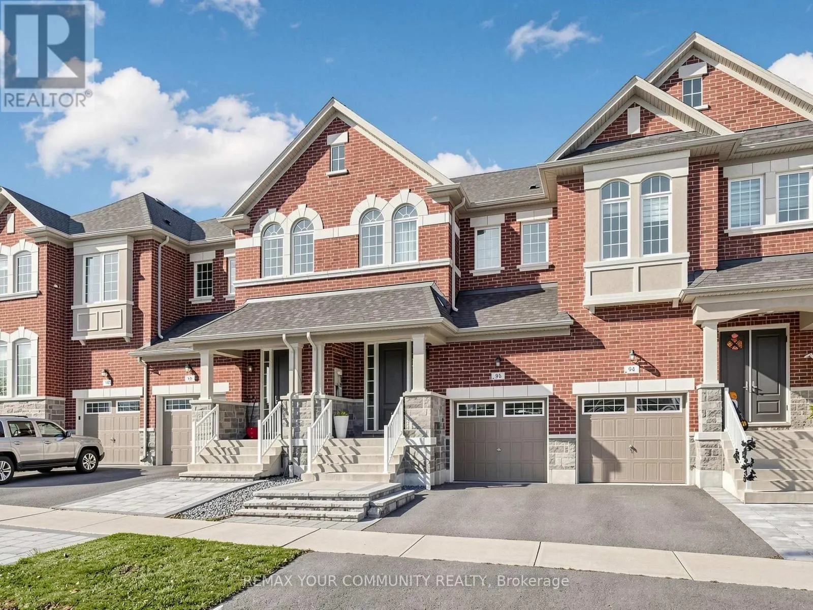 96 DRIZZEL CRESCENT