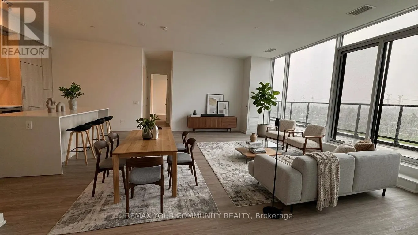 TH 106 - 8188 YONGE STREET