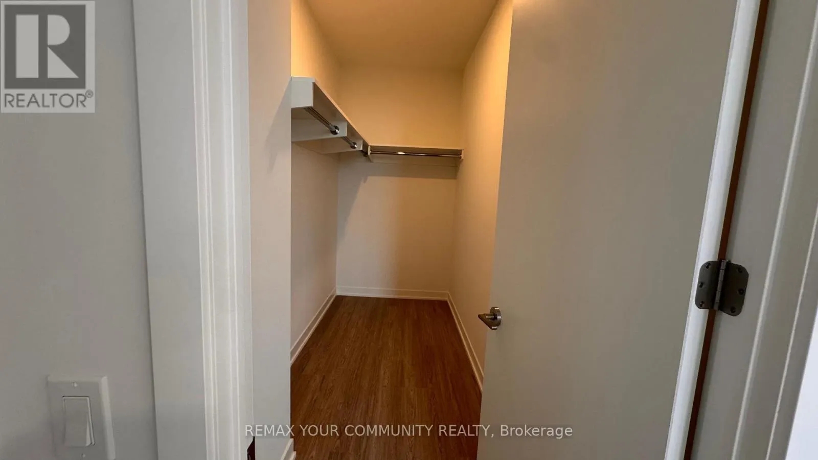 TH 106 - 8188 YONGE STREET