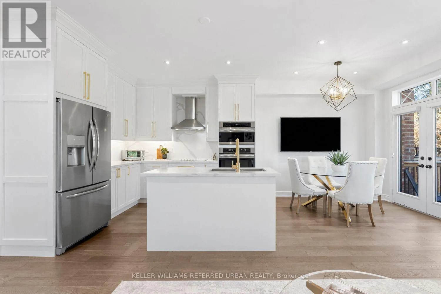 32 GREAT HERON COURT