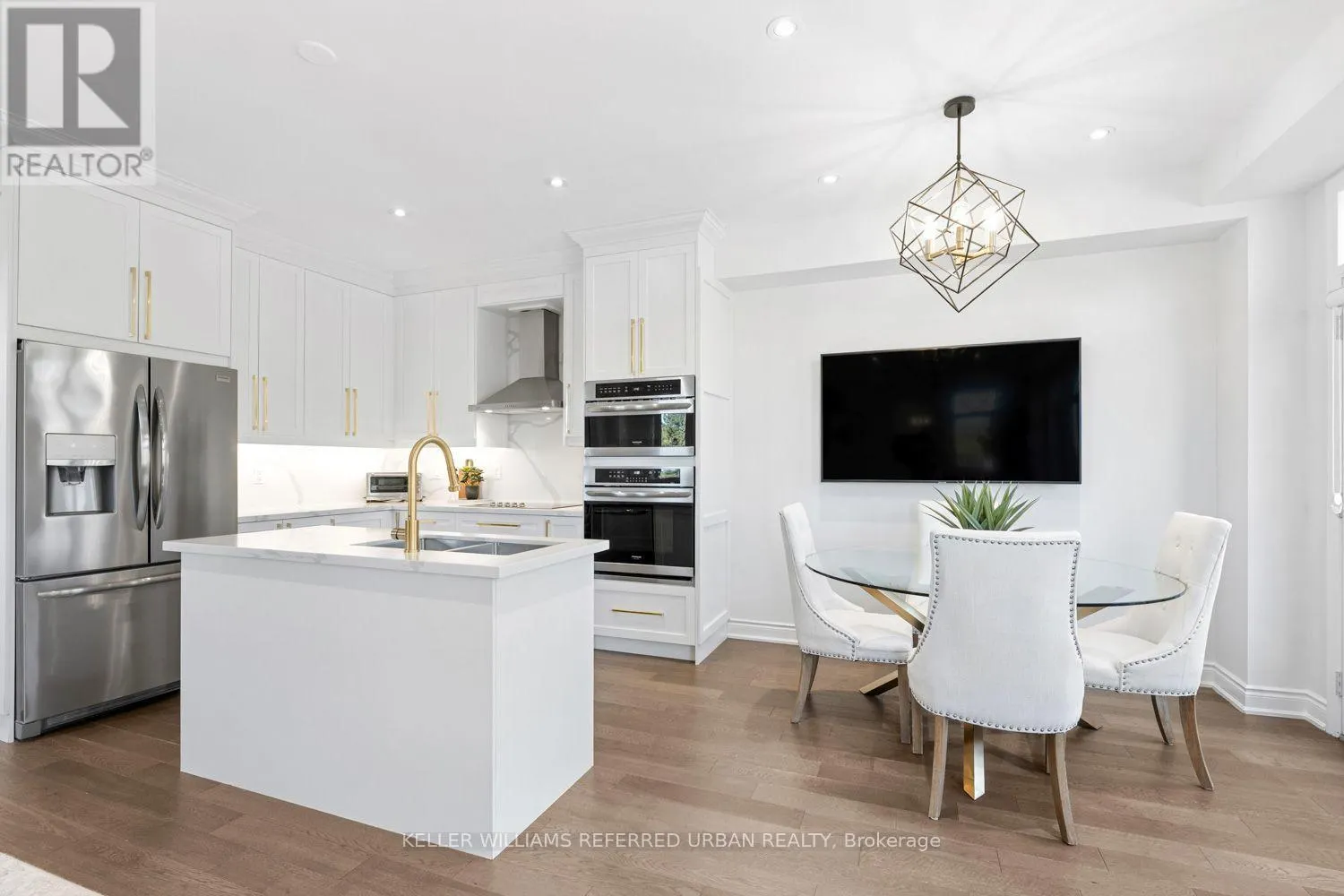 32 GREAT HERON COURT