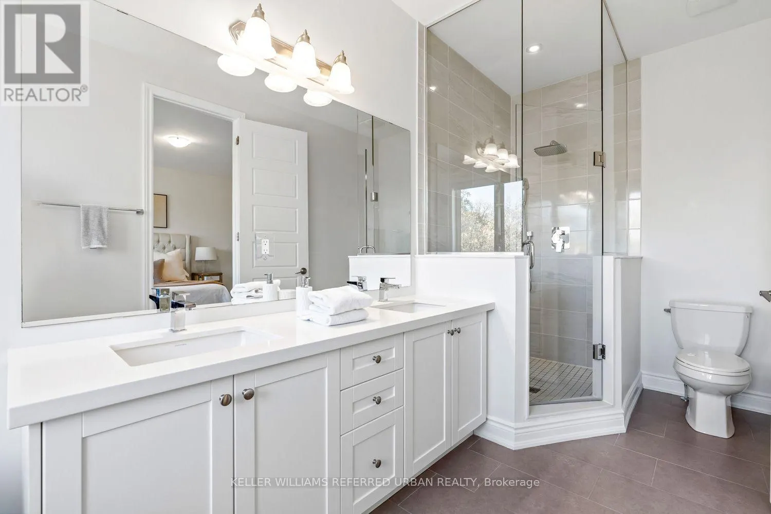 32 GREAT HERON COURT