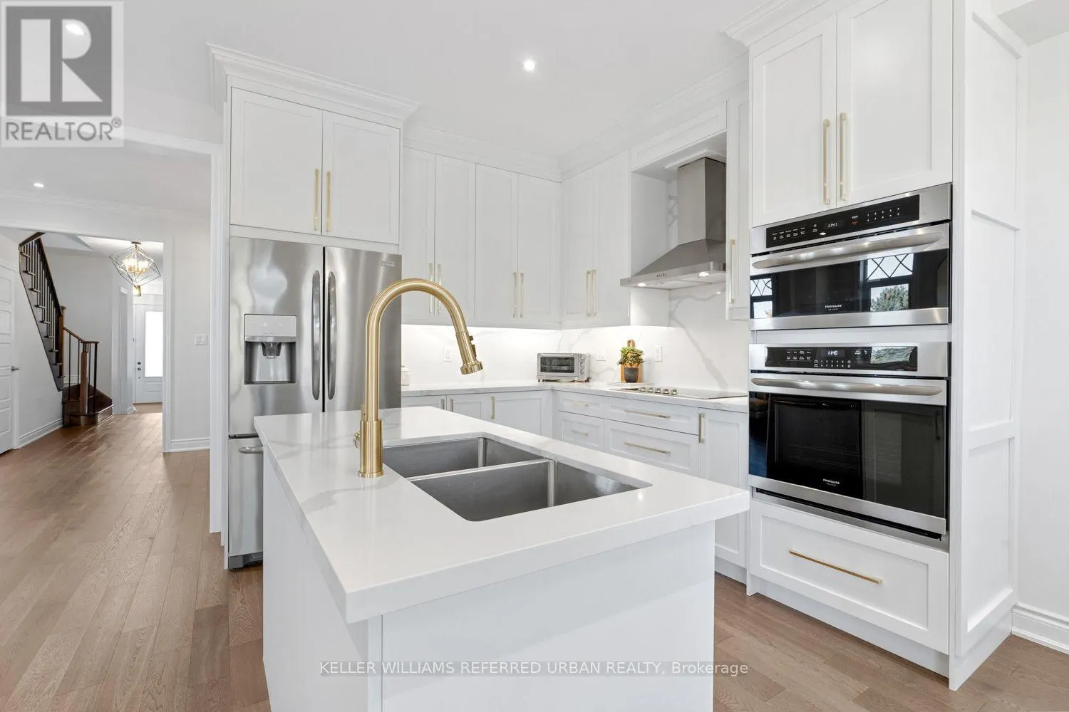 32 GREAT HERON COURT