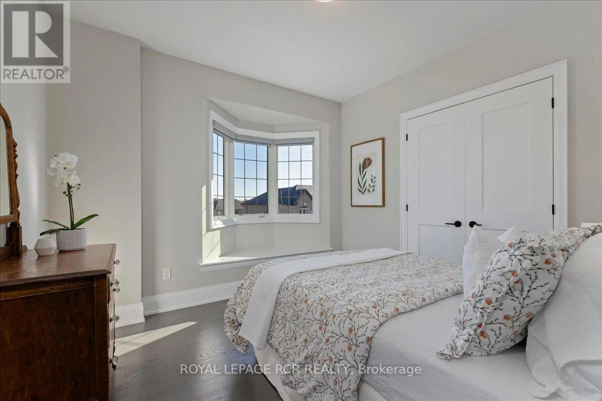 47 CARONDALE SQUARE