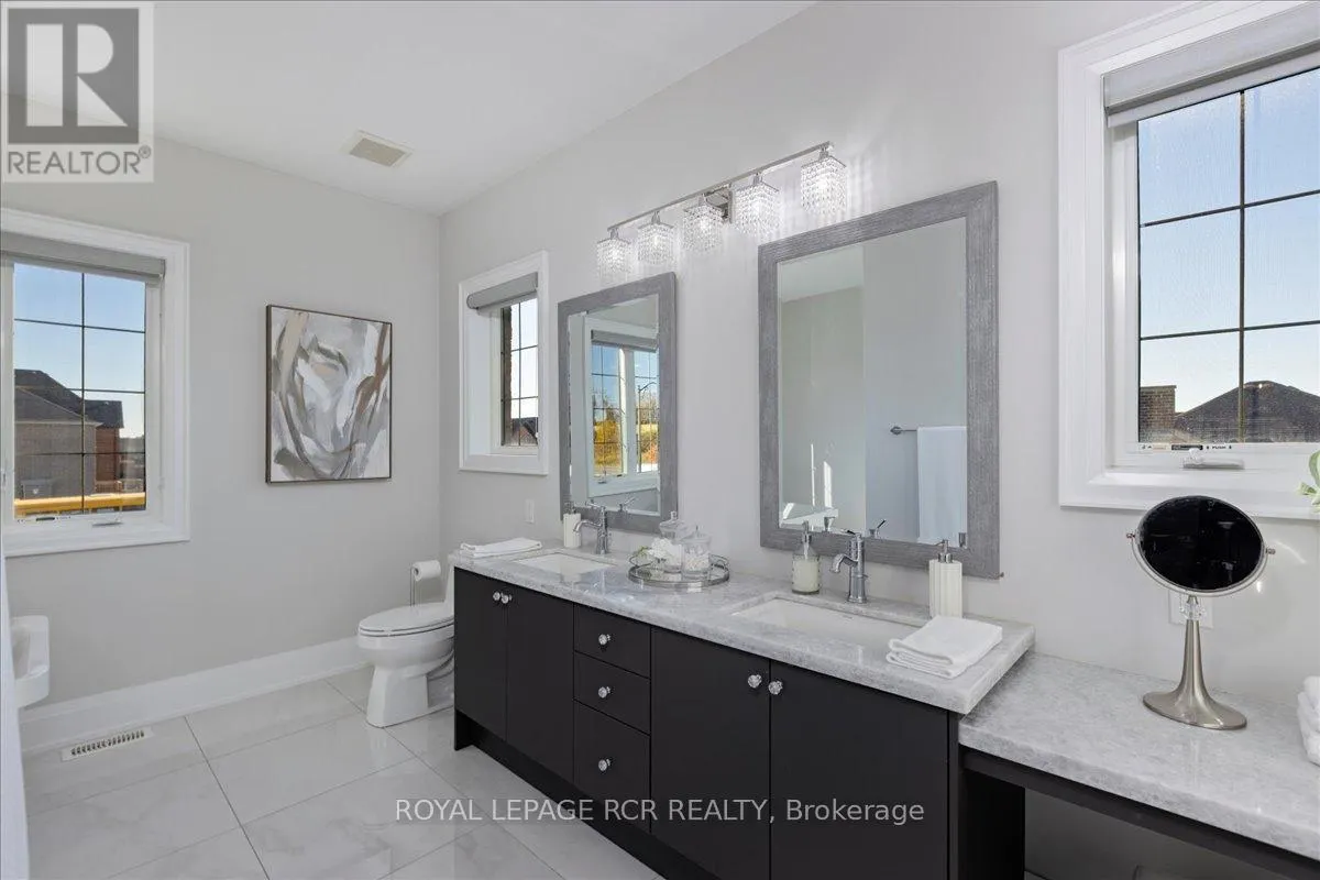 47 CARONDALE SQUARE