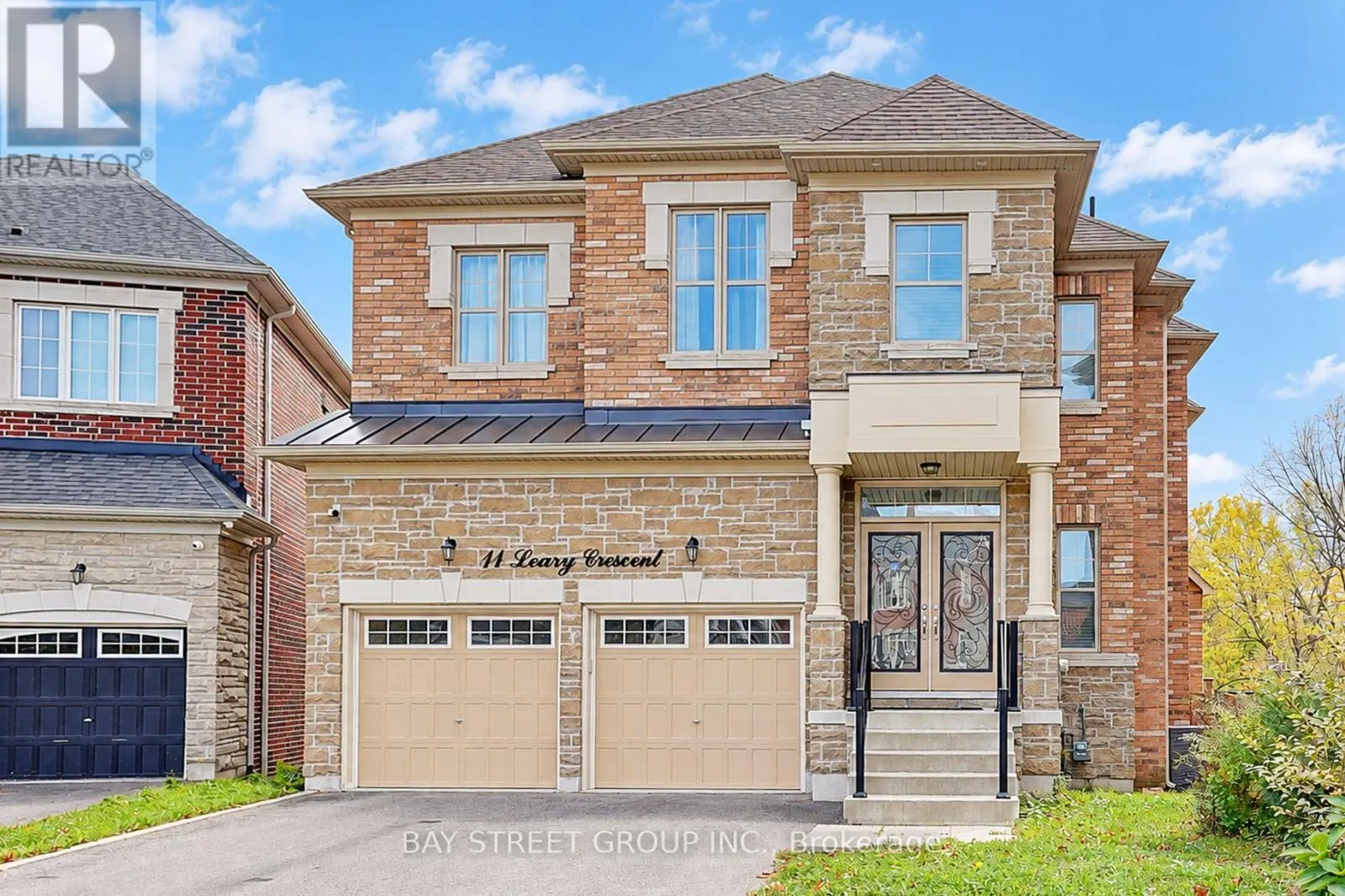 11 LEARY CRESCENT