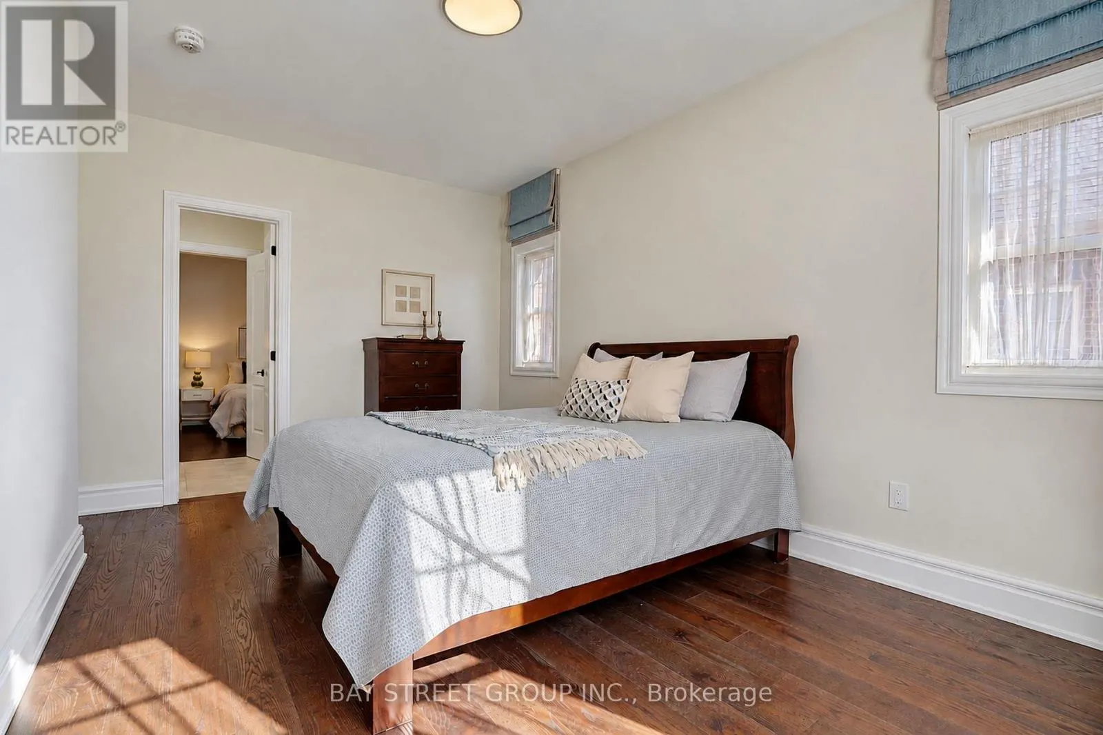 11 LEARY CRESCENT