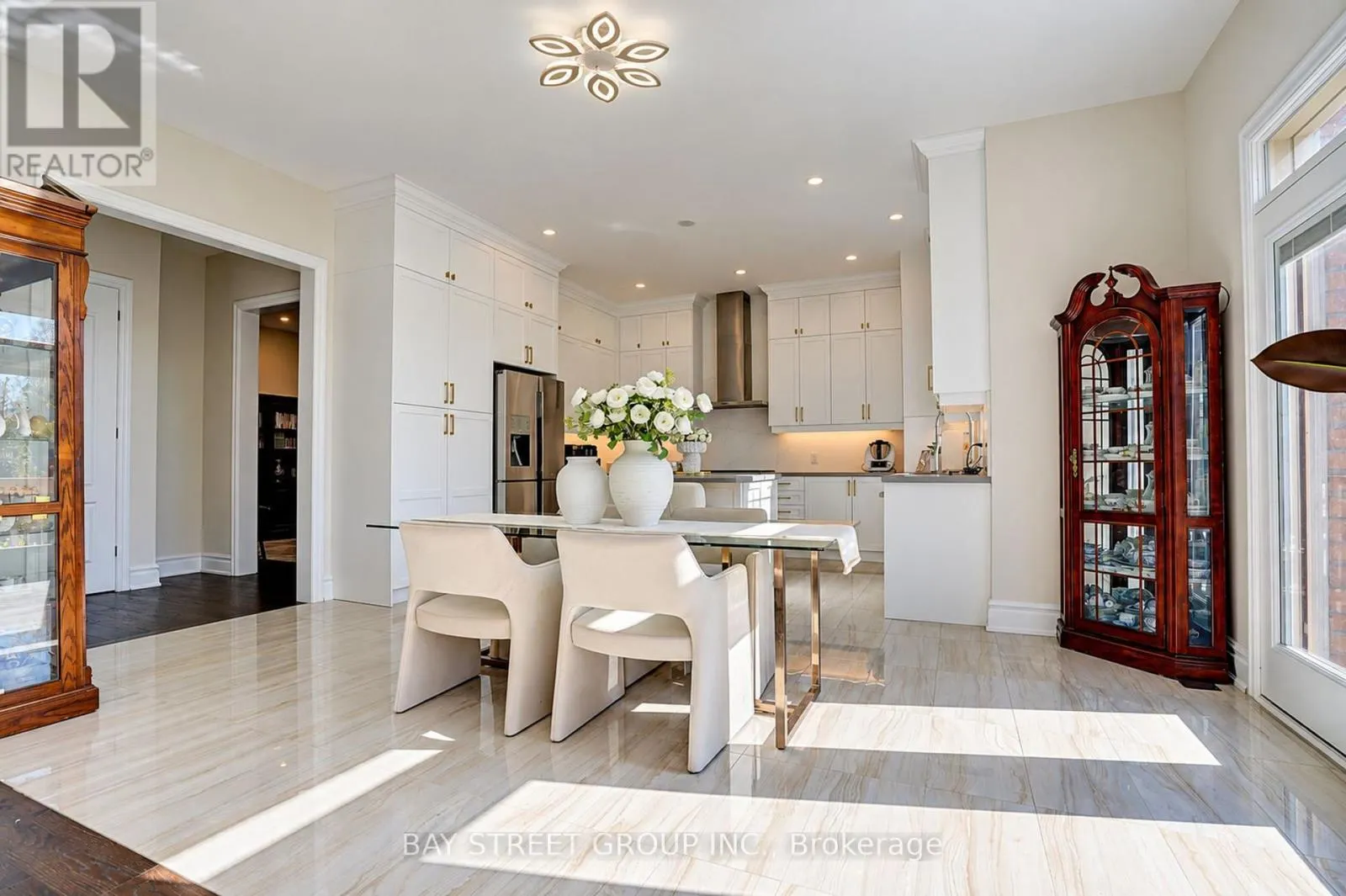 11 LEARY CRESCENT