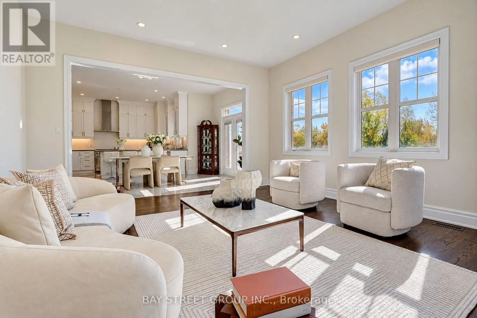11 LEARY CRESCENT