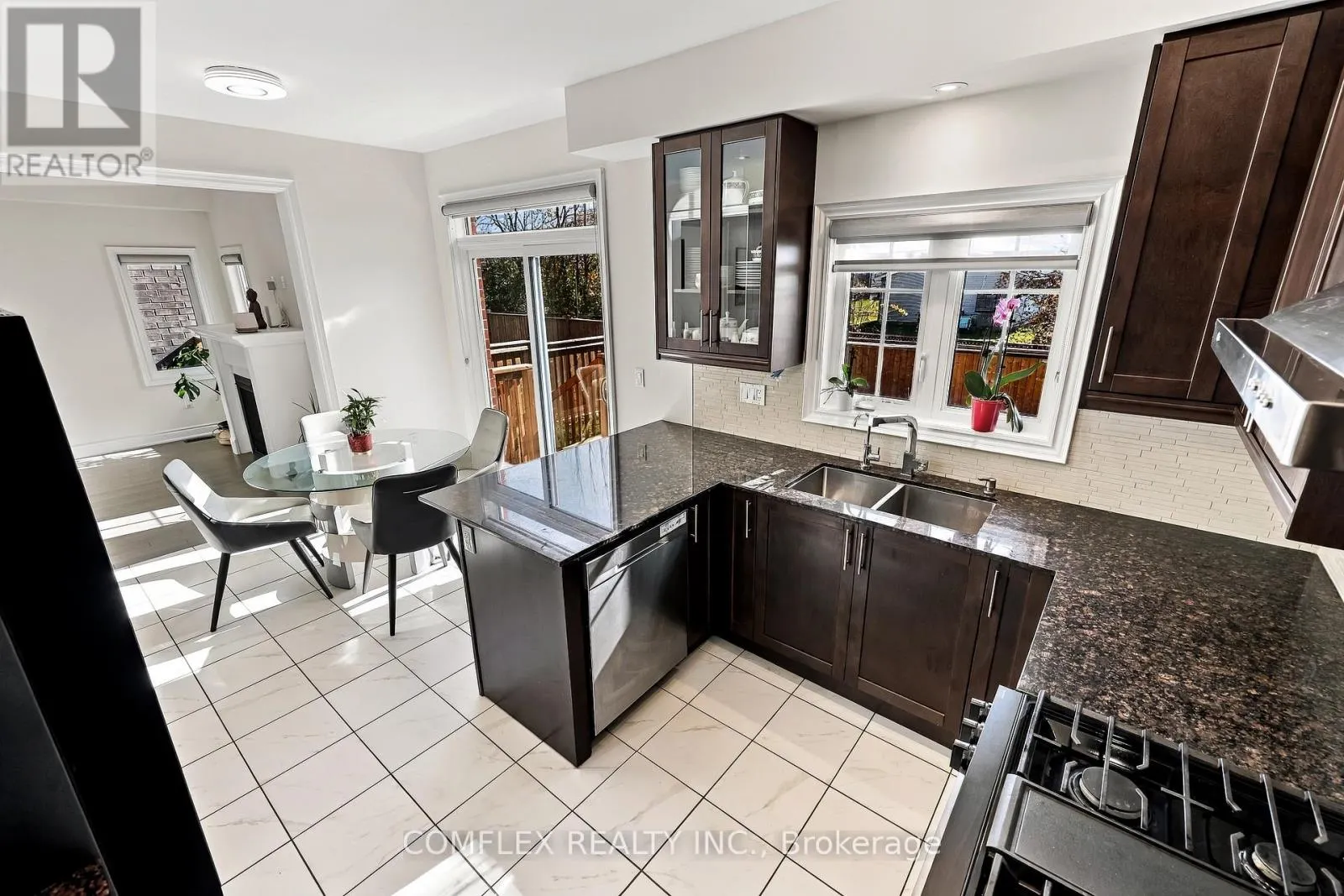109 CLIFF THOMPSON COURT