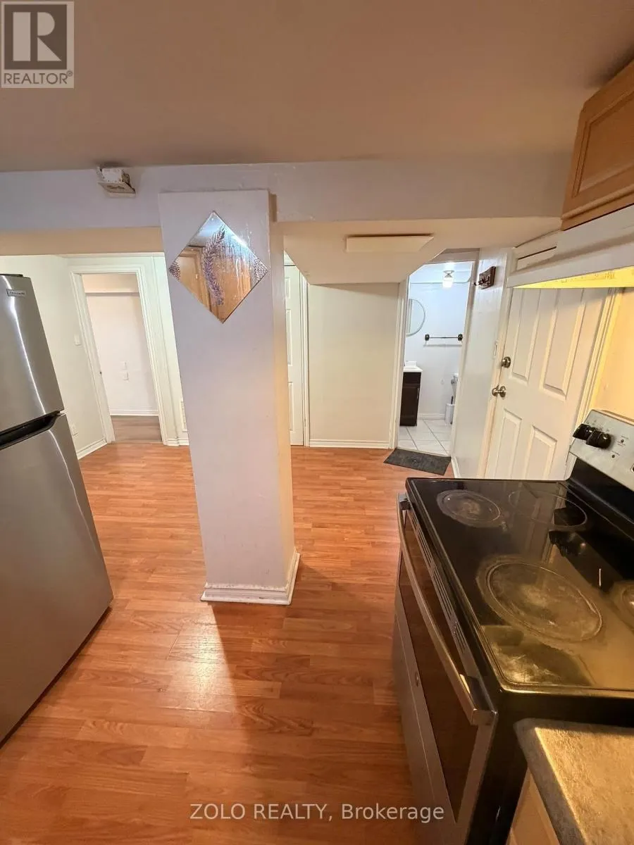 61 LONGFORD DRIVE