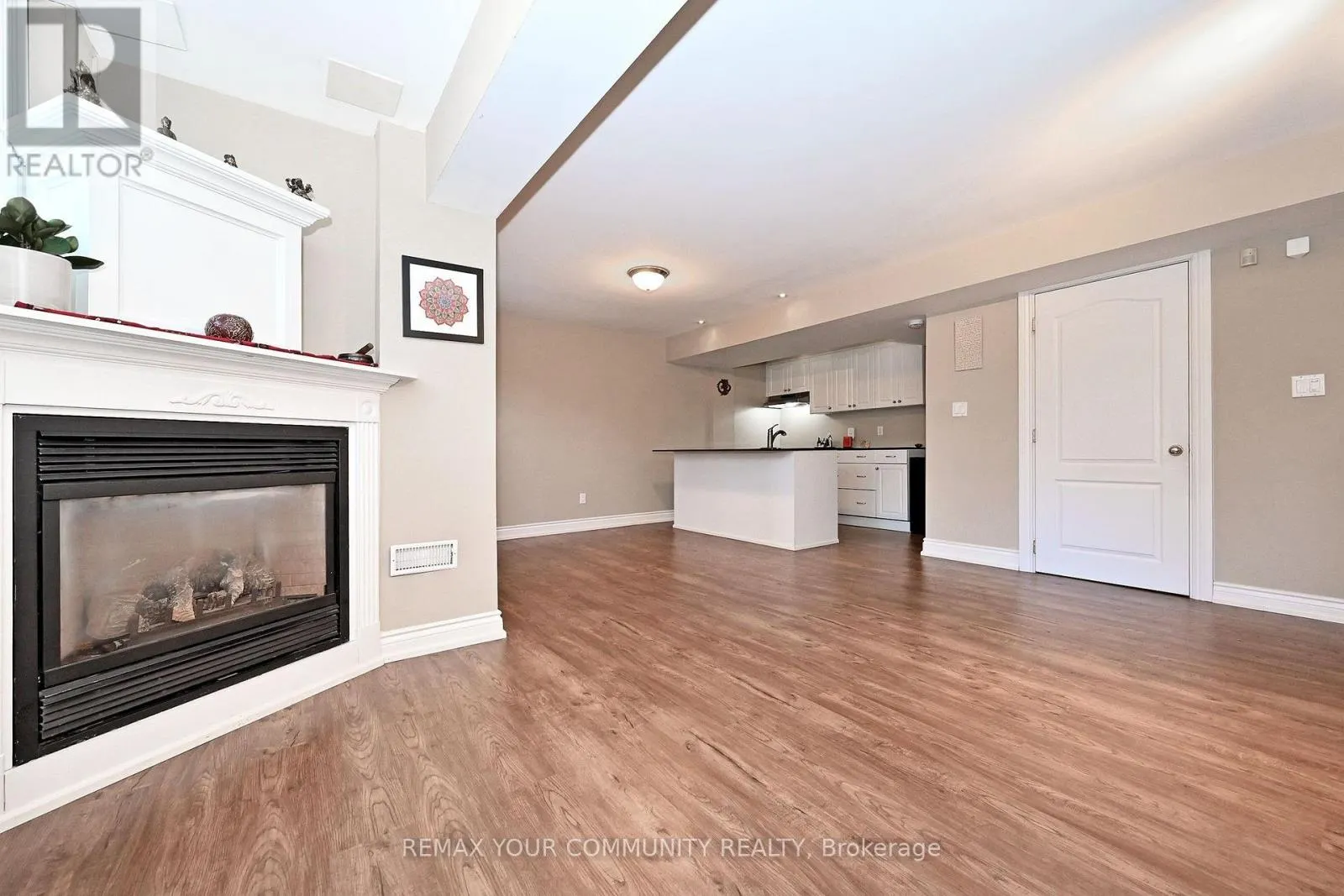 73 SPRUCEWOOD DRIVE E