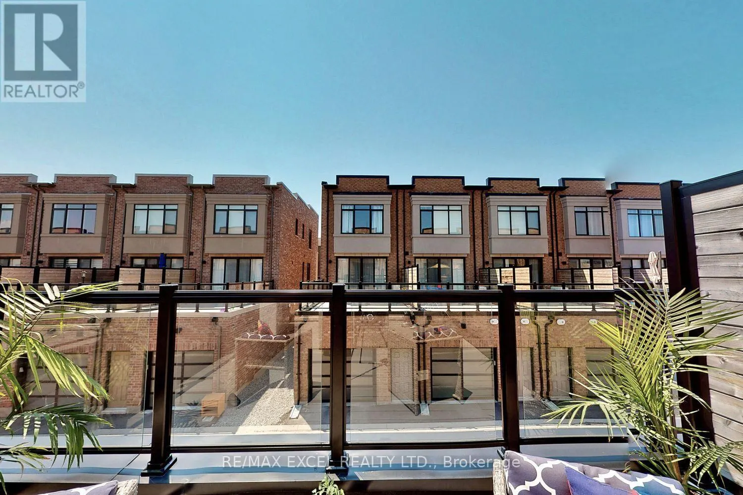 46 TROON AVENUE
