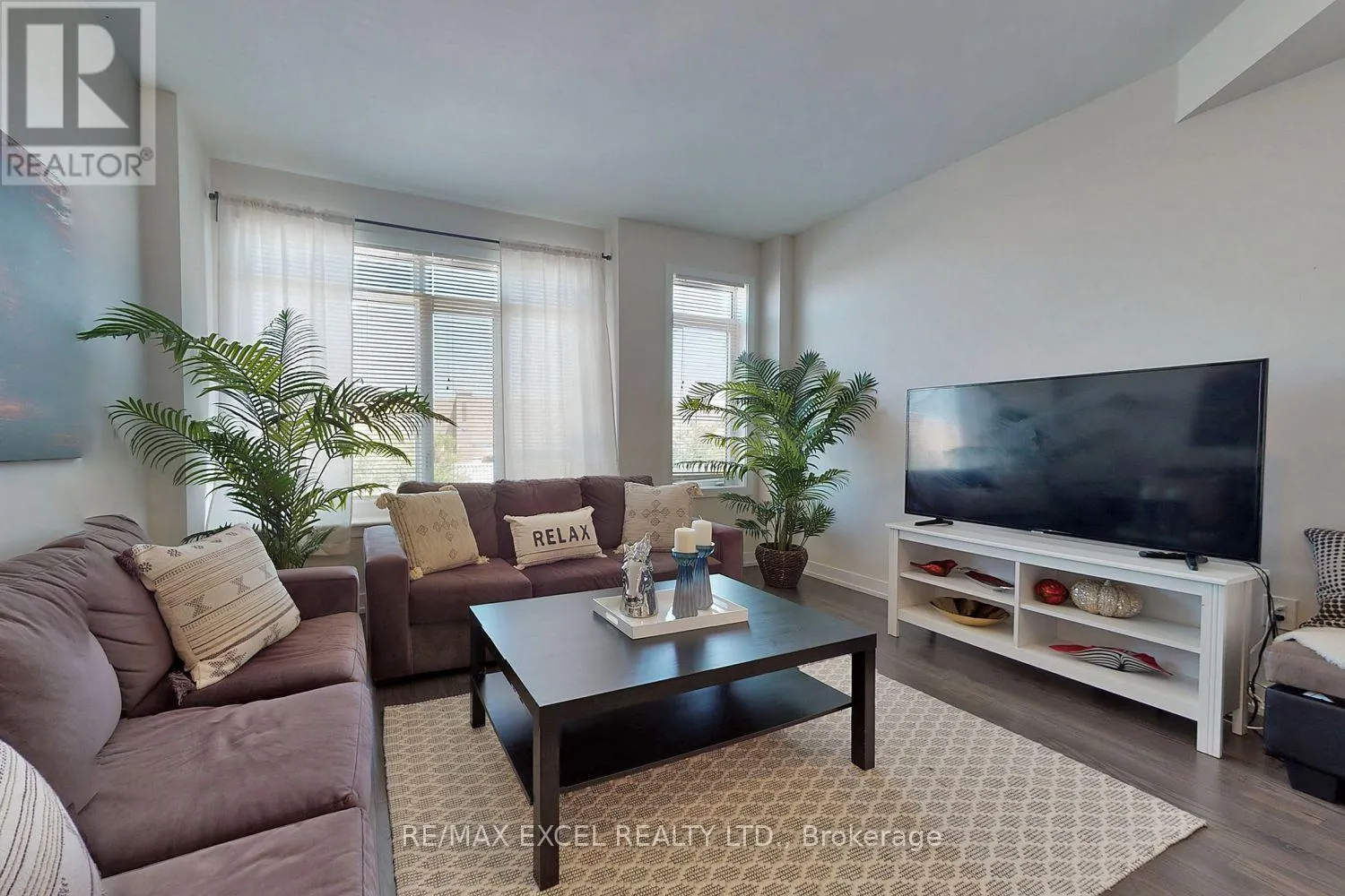 46 TROON AVENUE