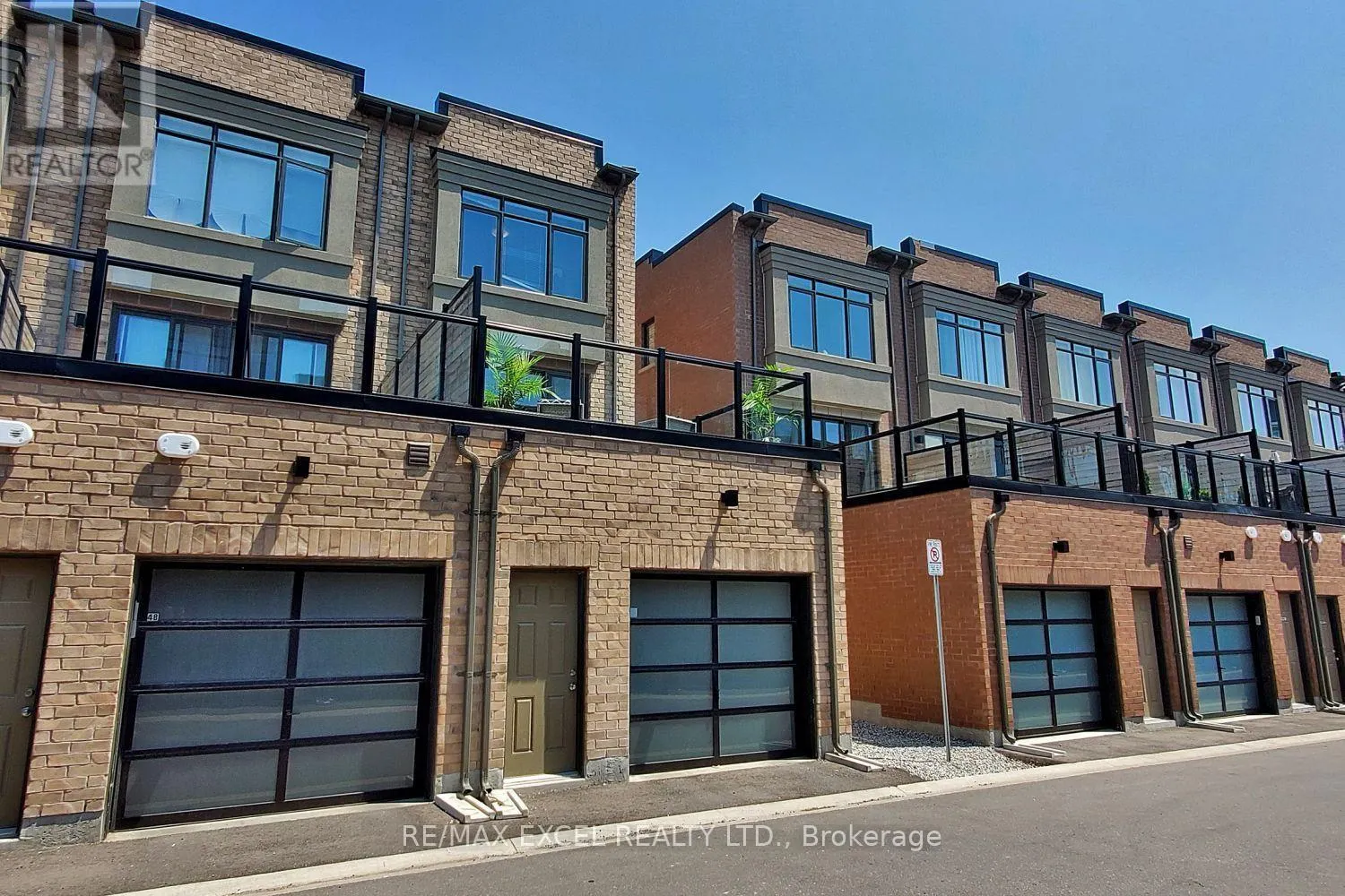 46 TROON AVENUE