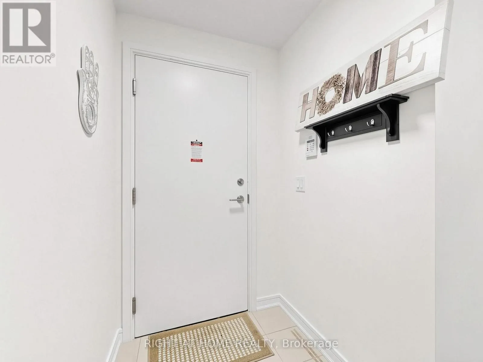 609 - 9191 YONGE STREET