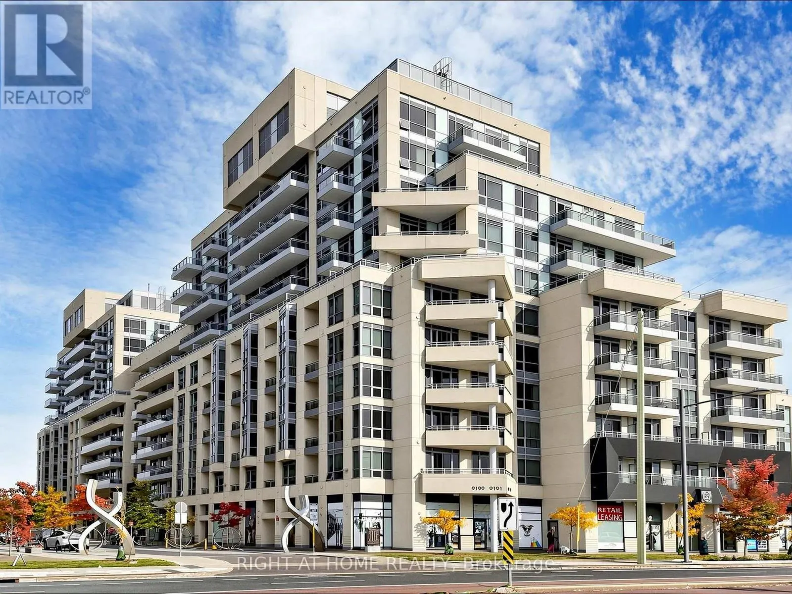609 - 9191 YONGE STREET